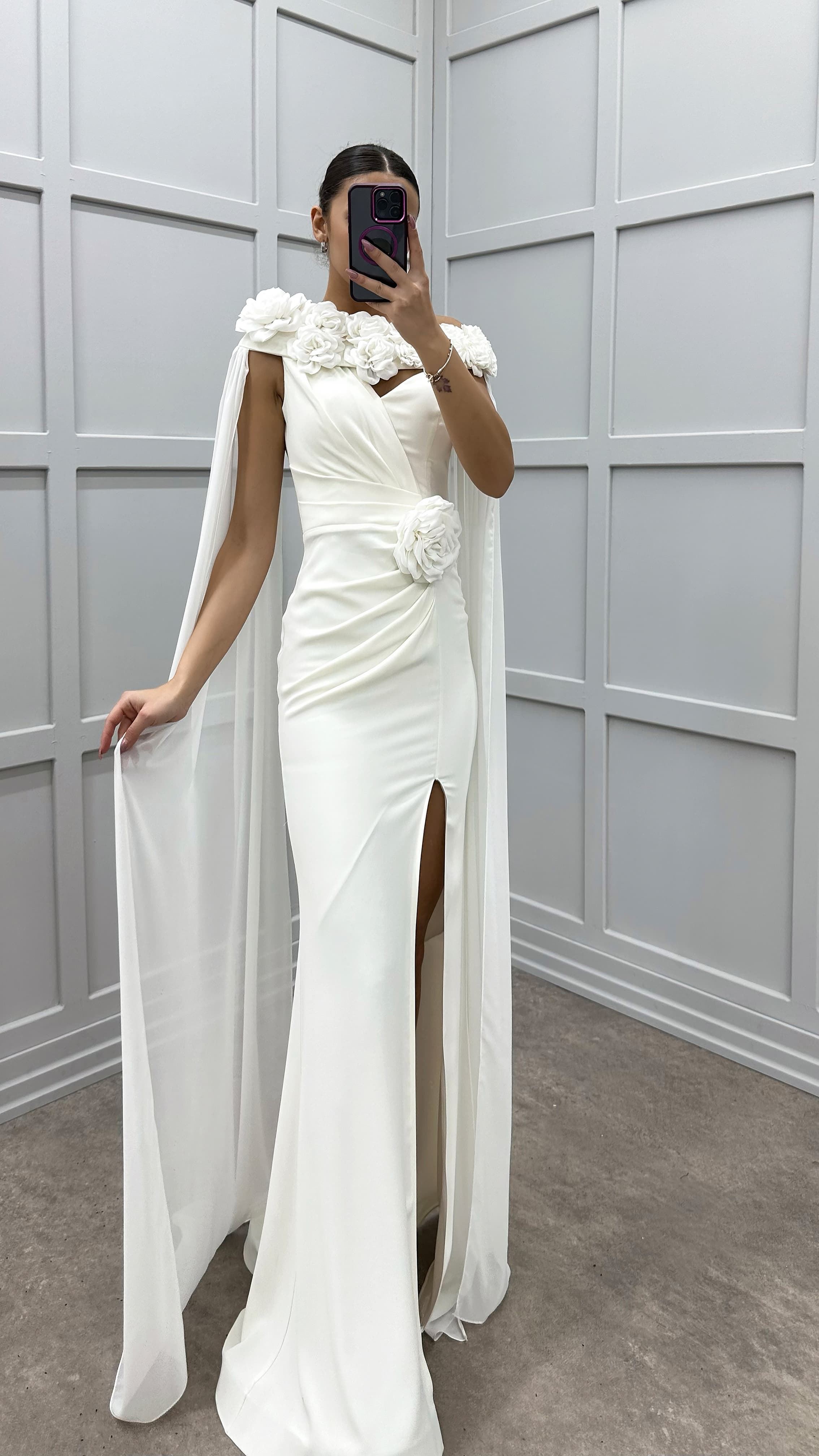 SHOULDERS ROSE DETAIL EVENING DRESS