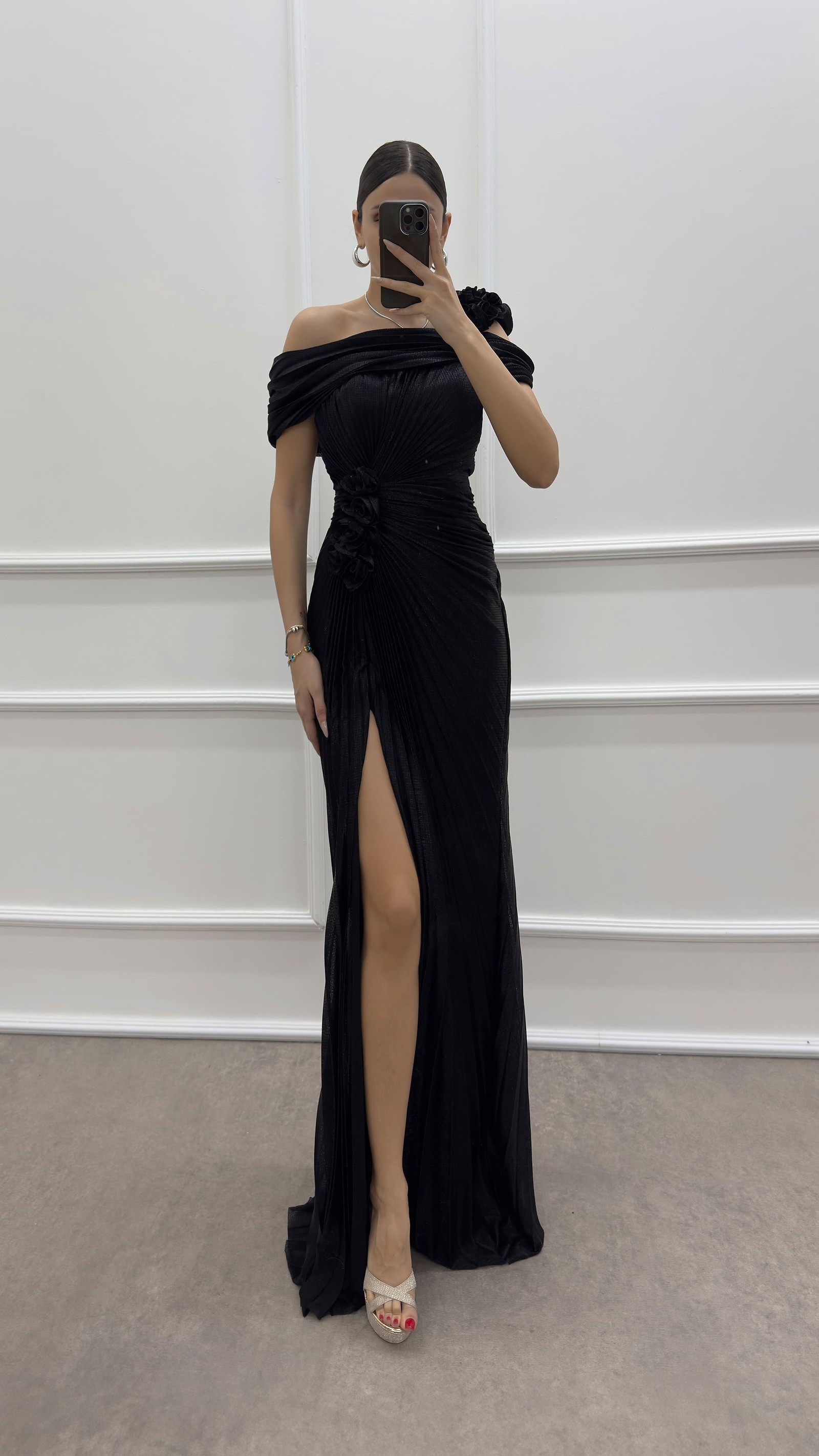 ONE SHOULDER ROSE DETAIL EVENING DRESS