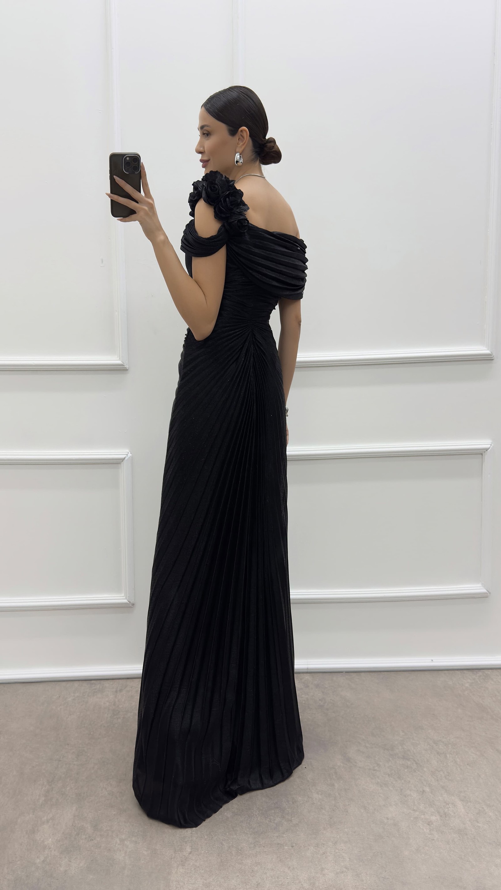 ONE SHOULDER ROSE DETAIL EVENING DRESS