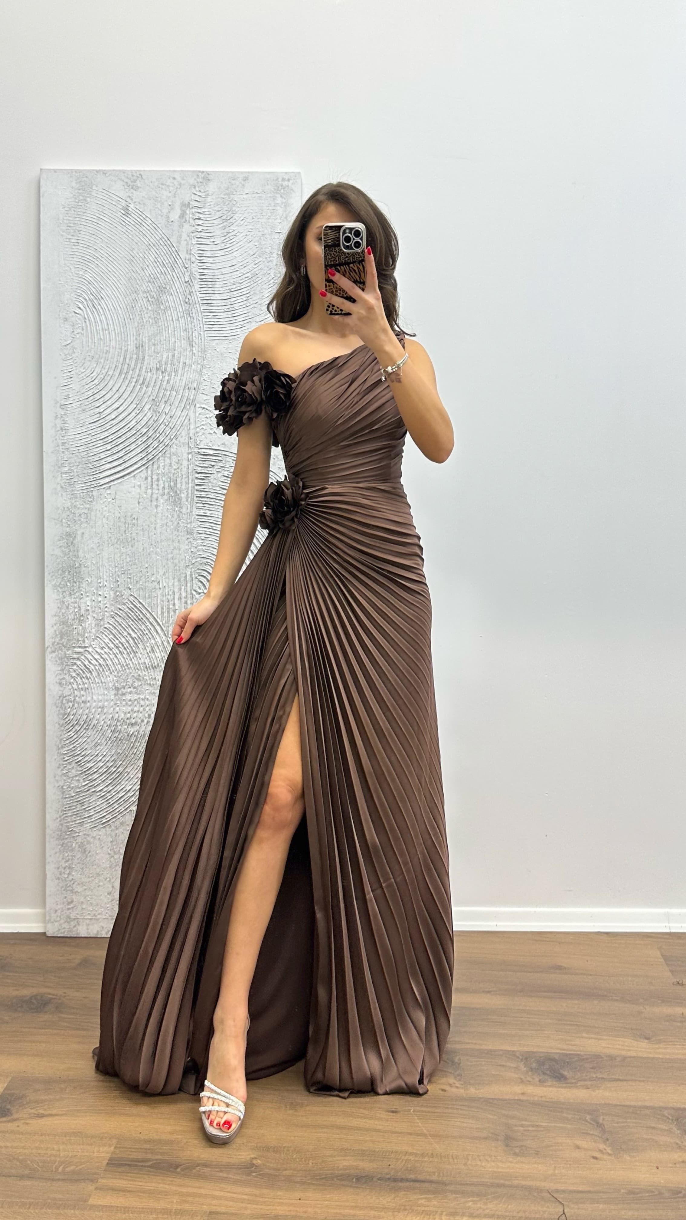 Floral Detail Pleated Evening Dress