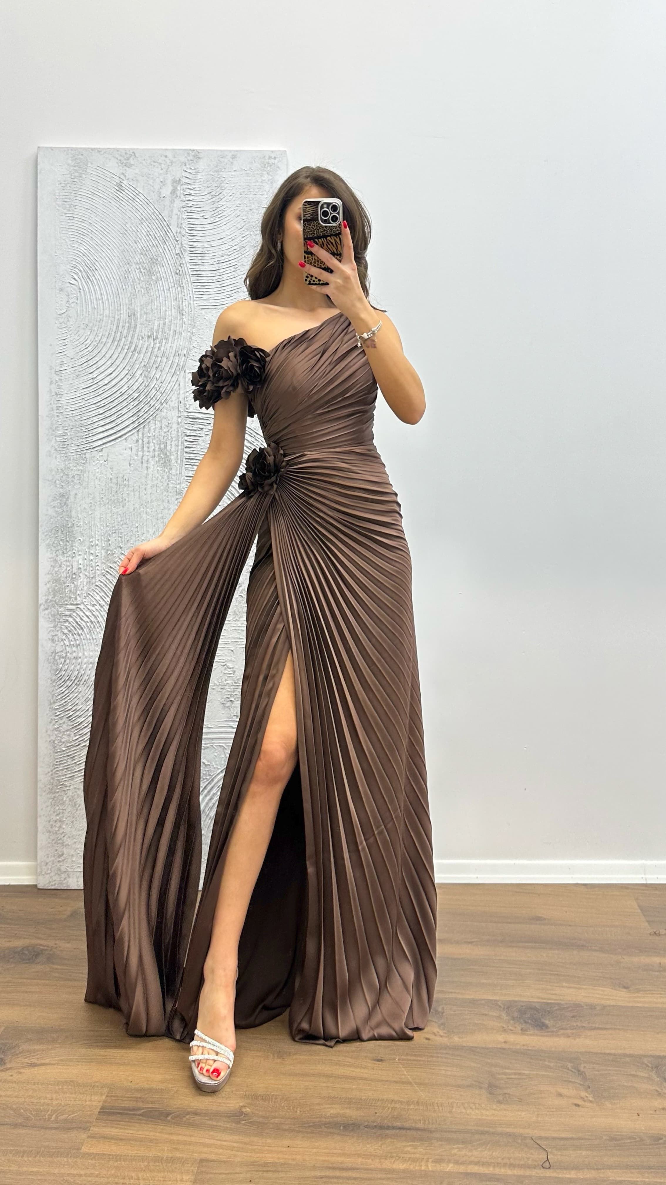 Floral Detail Pleated Evening Dress