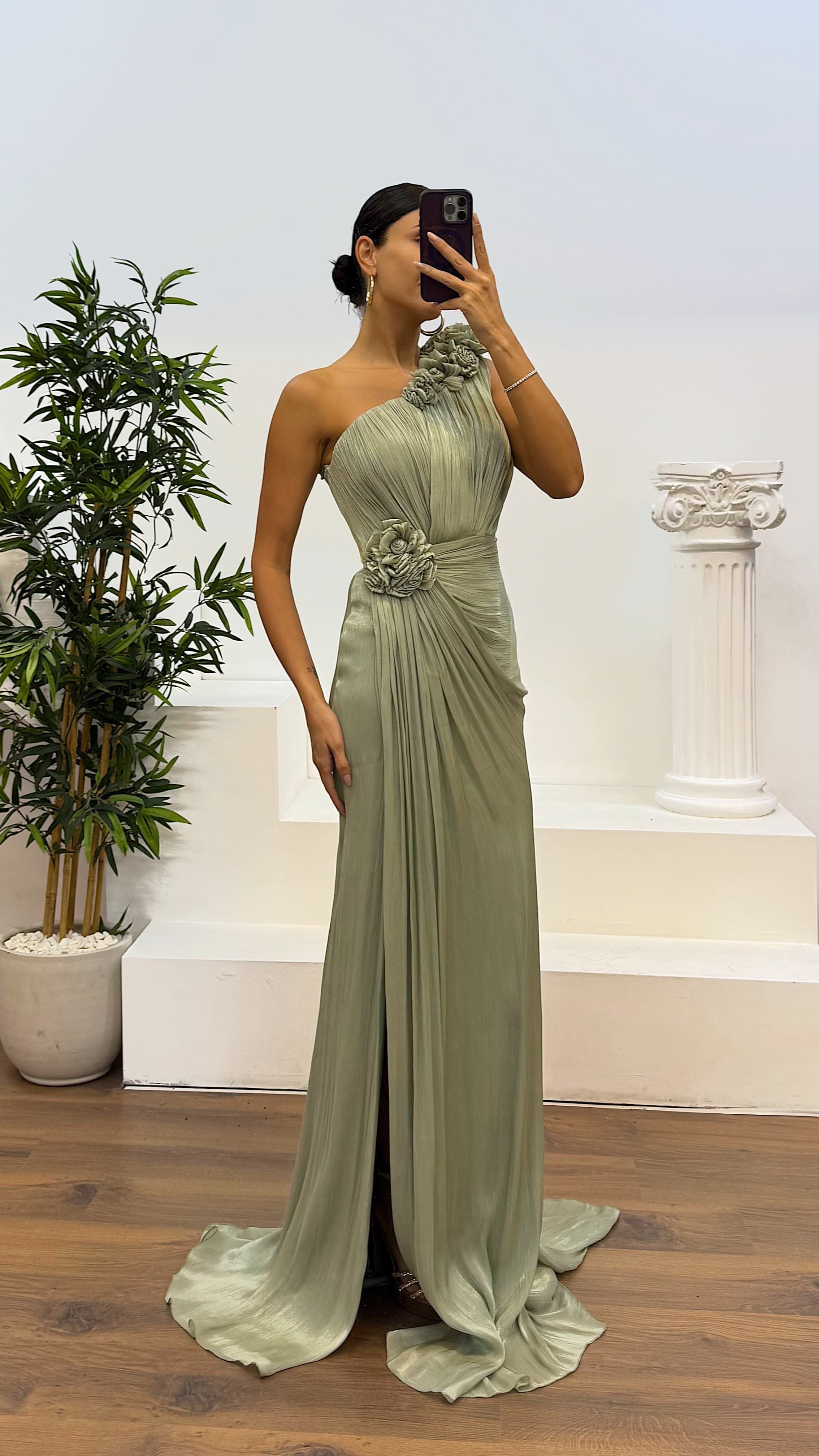 One-Shoulder Floral Detail Evening Dress