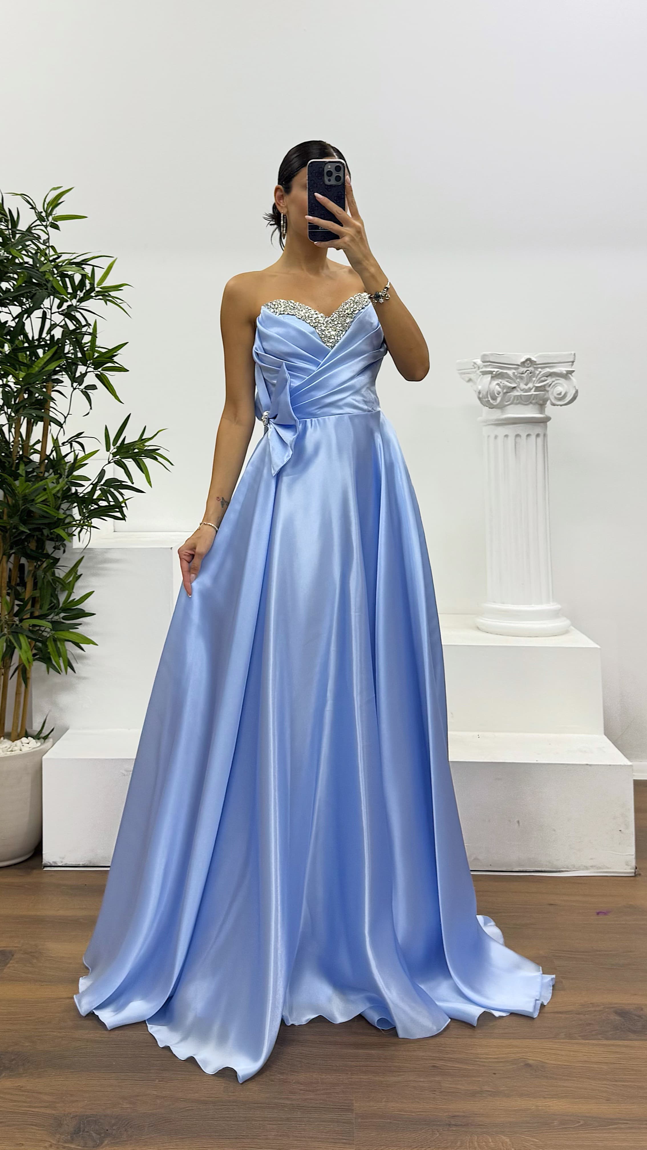 Strapless Bow Detail Evening Dress