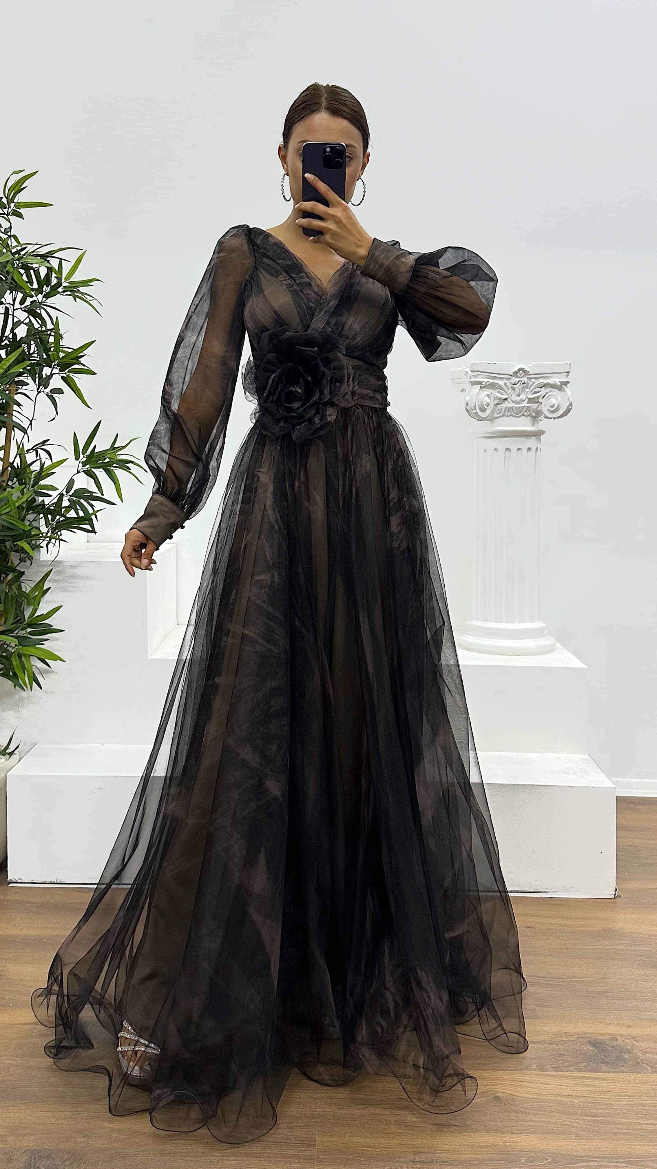 V Neck Tulle Evening Dress