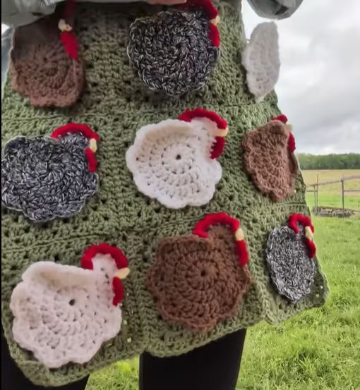 Handmade Egg Collecting Apron – Carry Fresh Eggs Safely & Hands-Free
