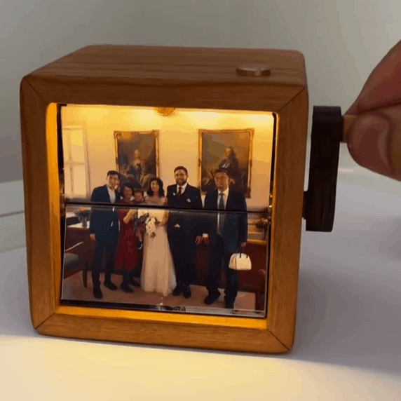 Custom Photo Flipbook Frame Animationo  Machine Mechanical Hand-cranked Flipbook Box PhotAlbum with Light Unique Wedding Gifts