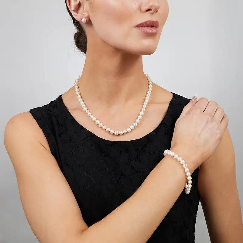 Fashionable Freshwater Pearls Jewelry Set for Women