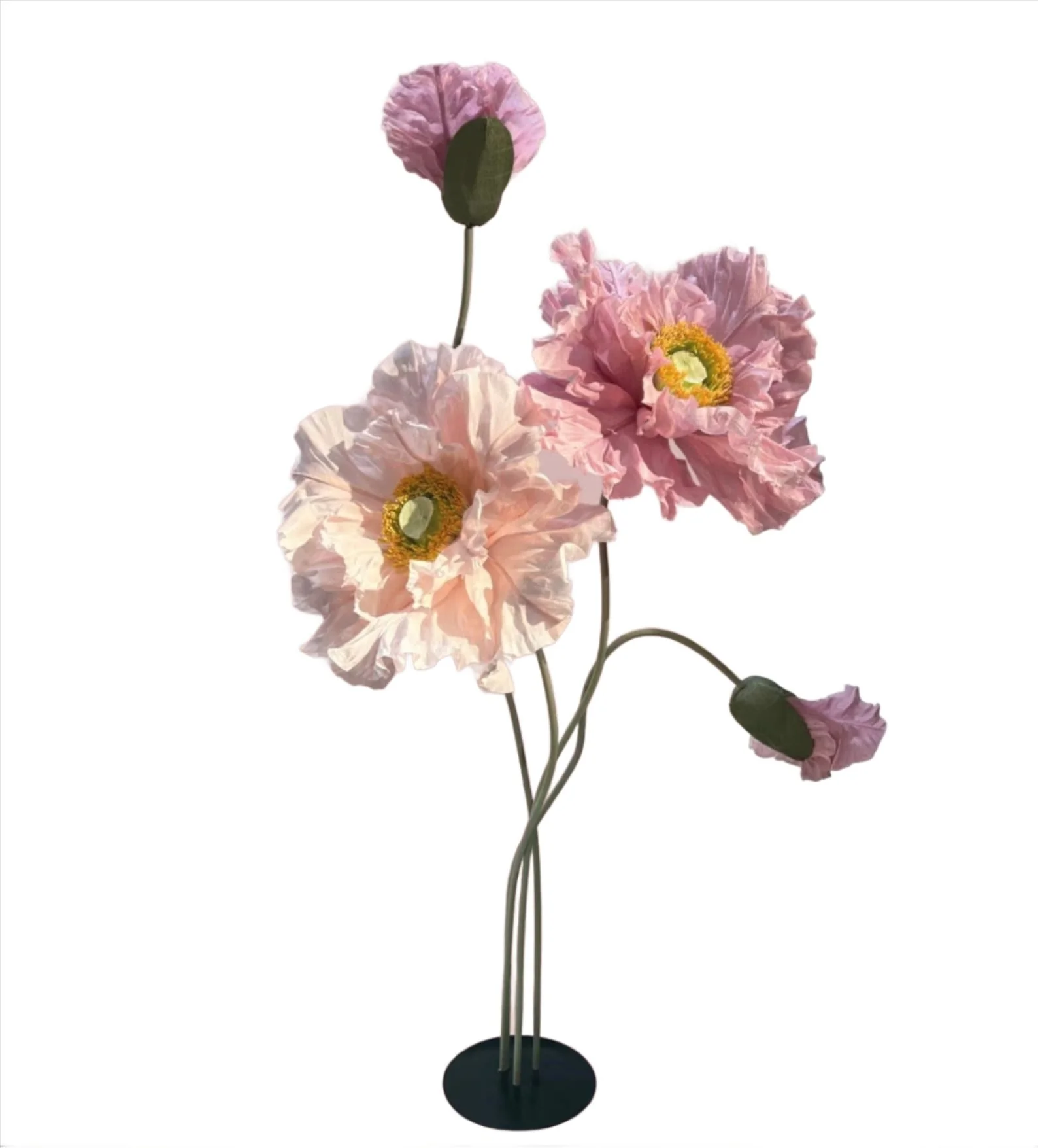 Fleur géante en papier crépon coquelicot sur pied décoration scène