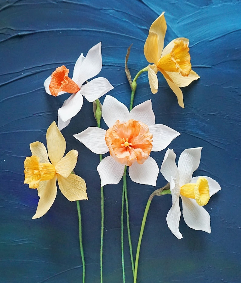 Fleurs en papier crépon narcisses bouquet printemps décoration