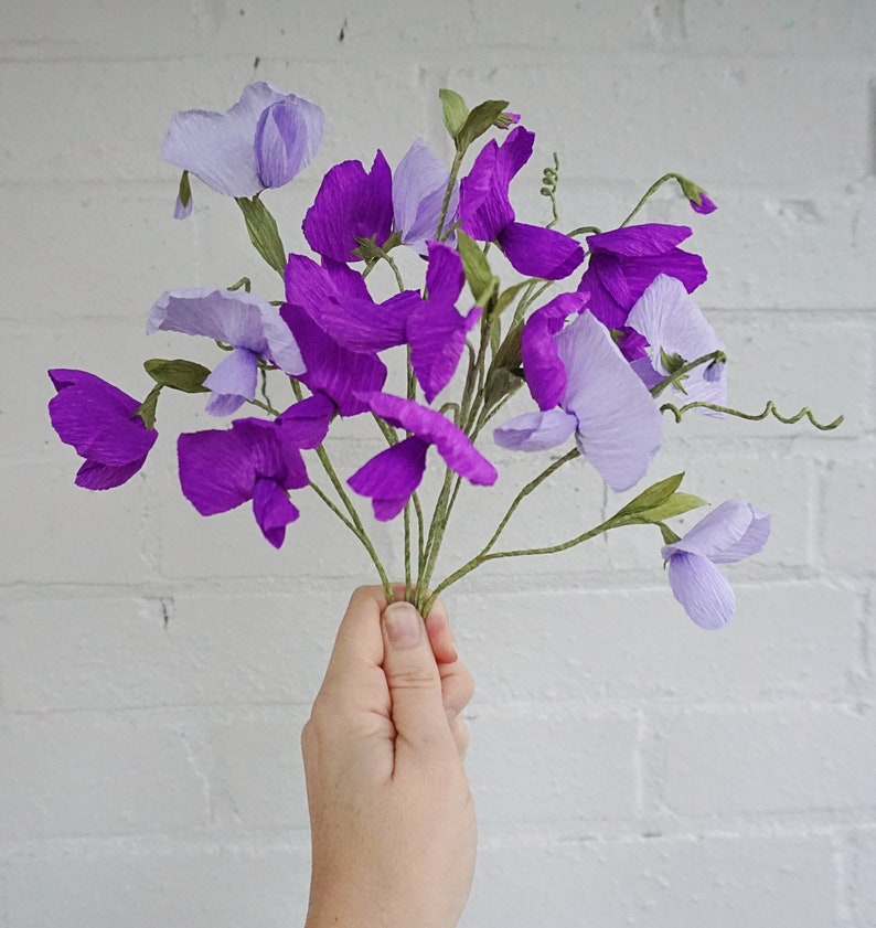 Fleurs en papier crépon pois de senteur liane florale décoration