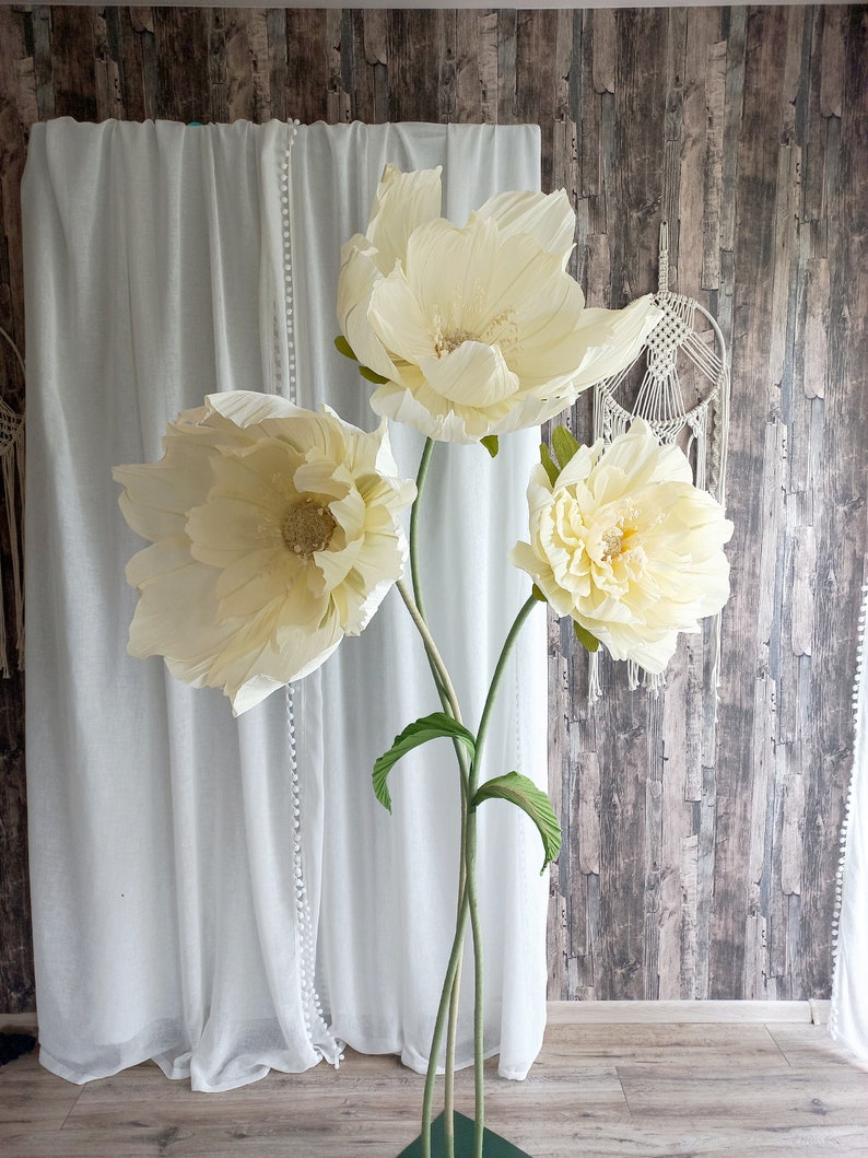 3 fleurs géantes jaunes sur pied pour décoration d'événement Grandes fleurs de pavot avec support pour vitrine de fleurs en papier, décoration de fleurs géantes