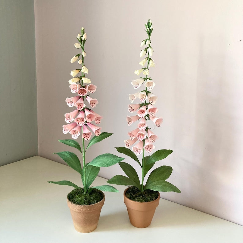 Digitale fleurs en papier crépon réalistes en pot de terre cuite