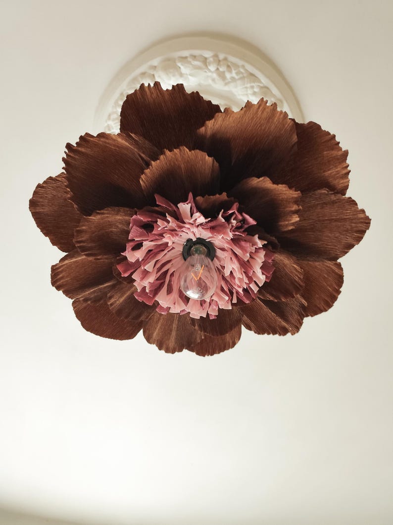 Abat-jour fleuri surdimensionné fait main - Suspension en papier crêpe marron cacao, éclairage fantaisiste pour chambre de bébé et de chambre