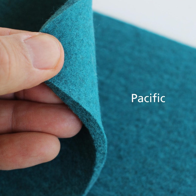 Felt Desk Mat, 100% Wool, Premium Quality, Multiple Colors, 18 x 15.5 inches | Felt Desk Pad