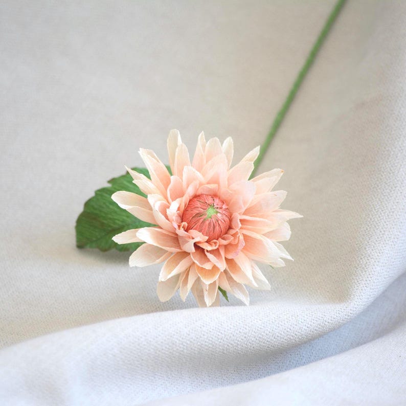 Fleurs en papier crépon dahlia pêche fleur réaliste bouquet