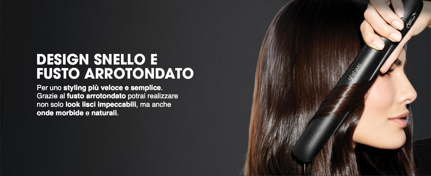 Il testo recita «DESIGN SHBLO E FUSTO ARMOTONATO» con testo descrittivo aggiuntivo di seguito. Profilo laterale di donna con lunghi capelli scuri e acconciatura con frange angolate su sfondo scuro.
