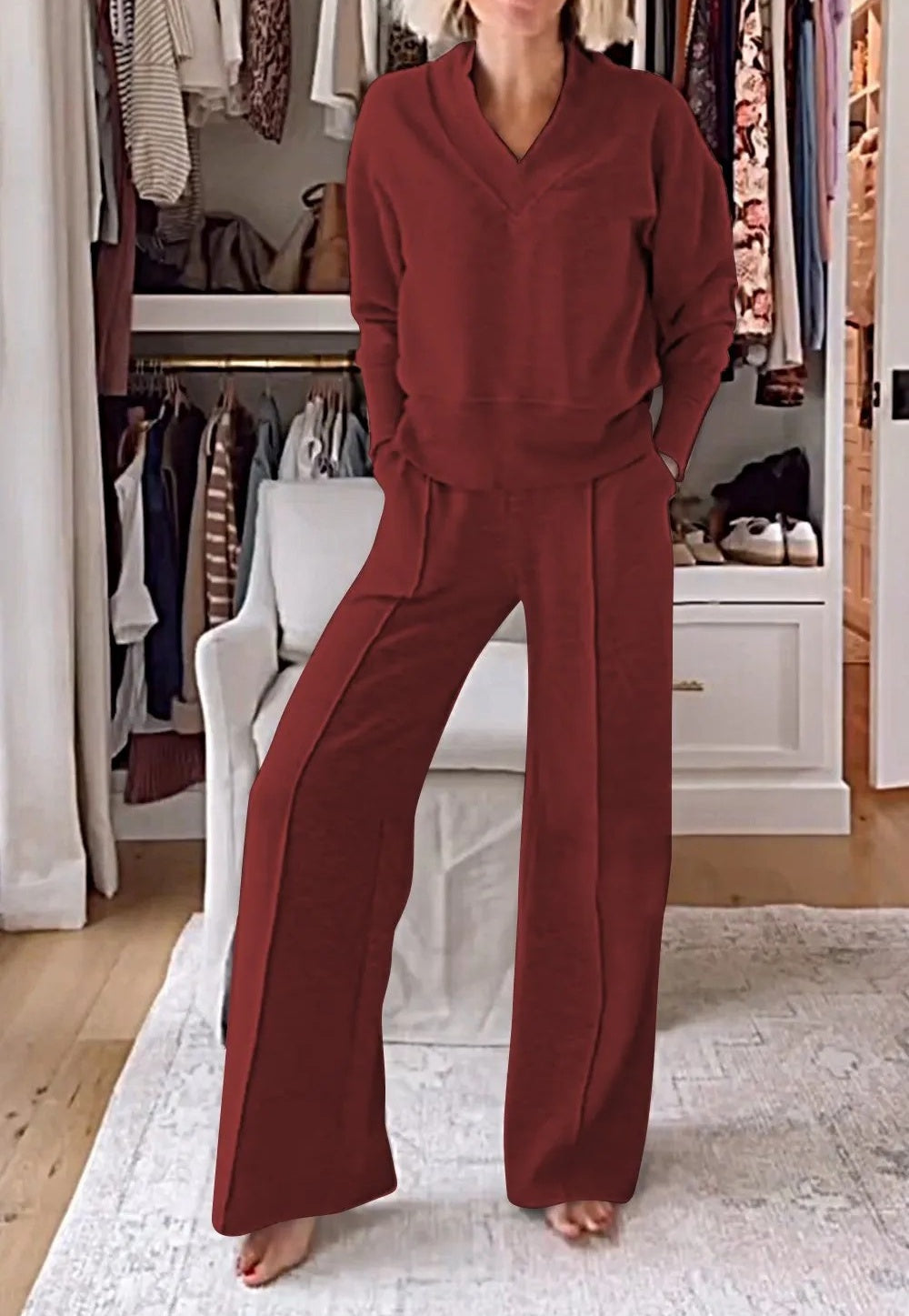 Women's Solid Color V-neck Top & Pants Two-piece Set