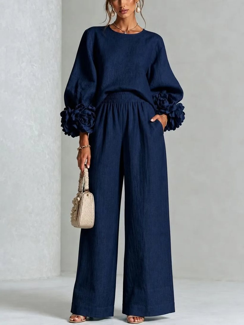 Camellia Cuff Set in Navy