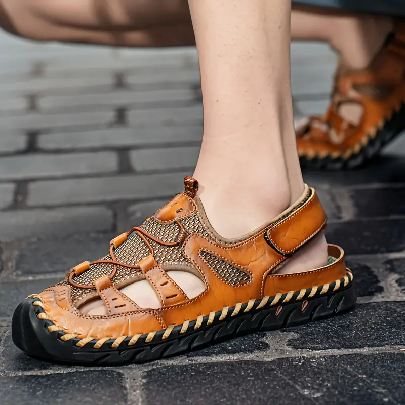Closed-Toe Outdoor Sandals – Breathable Support for All-Day Walking