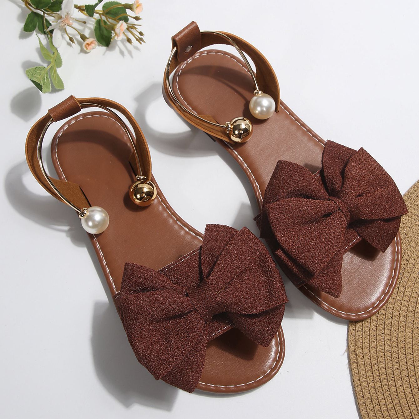 🔥LAST DAY 60% OFF🔥Women's Summer New Style Metal Buckle Single-Strap Flat Sandals with Bowknot and Pearl Versatile Casual Beach Sandals