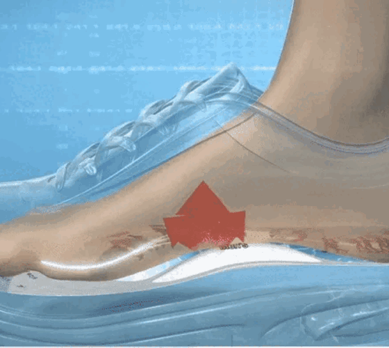 Wide roomy toe box