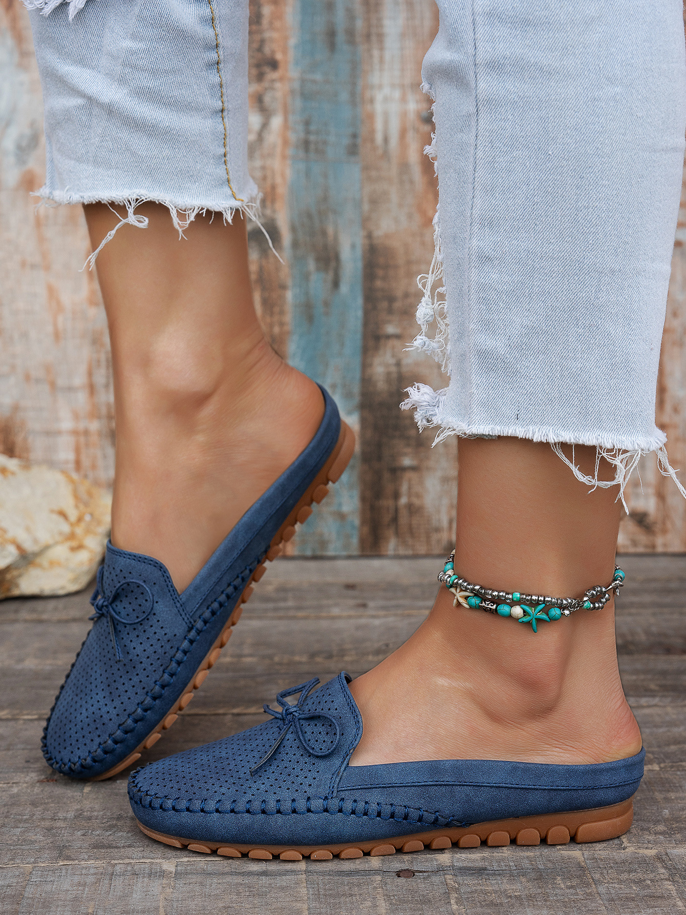 Women's Flat Loafers &ndash; sole and heel detail