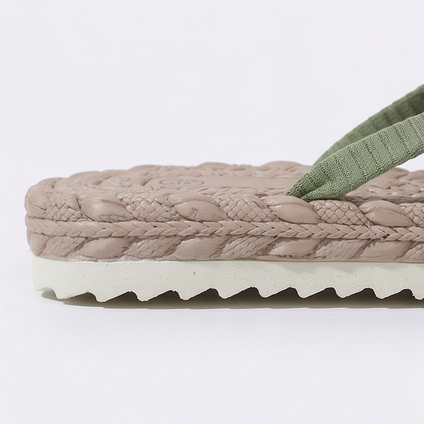 loomhe– Soft Espadrille-Style Slide Sandals