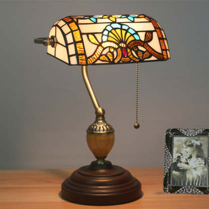 Noogni™ Retro Banker’s Stained Glass Desk Lamp - Noogni