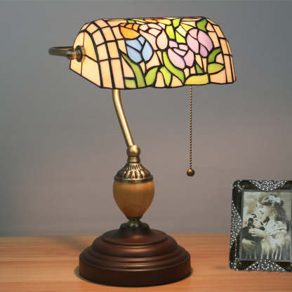 Noogni™ Retro Banker’s Stained Glass Desk Lamp - Noogni