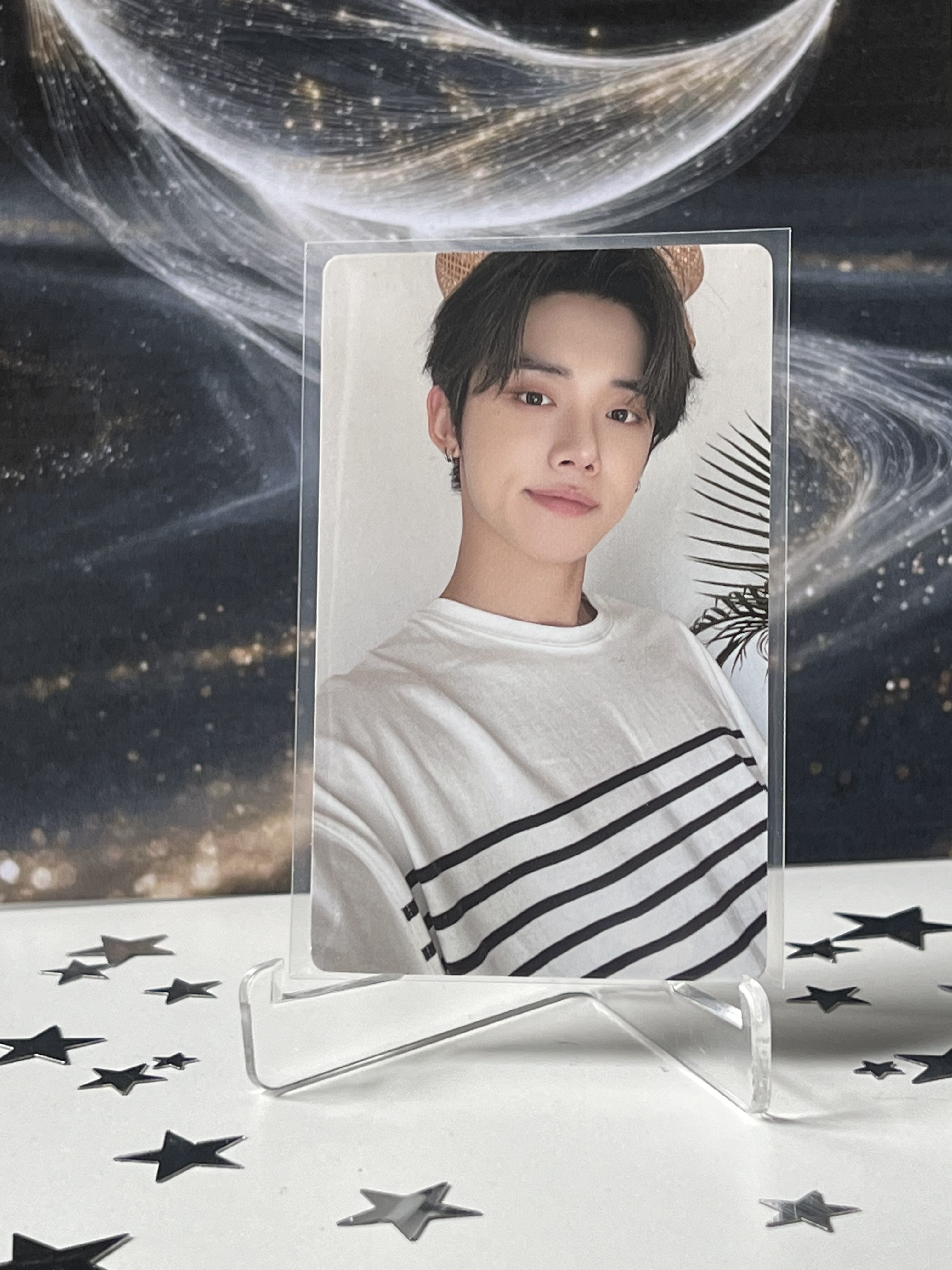 TOMORROW X TOGETHERofficial photocard - Yeonjun (for MOA)