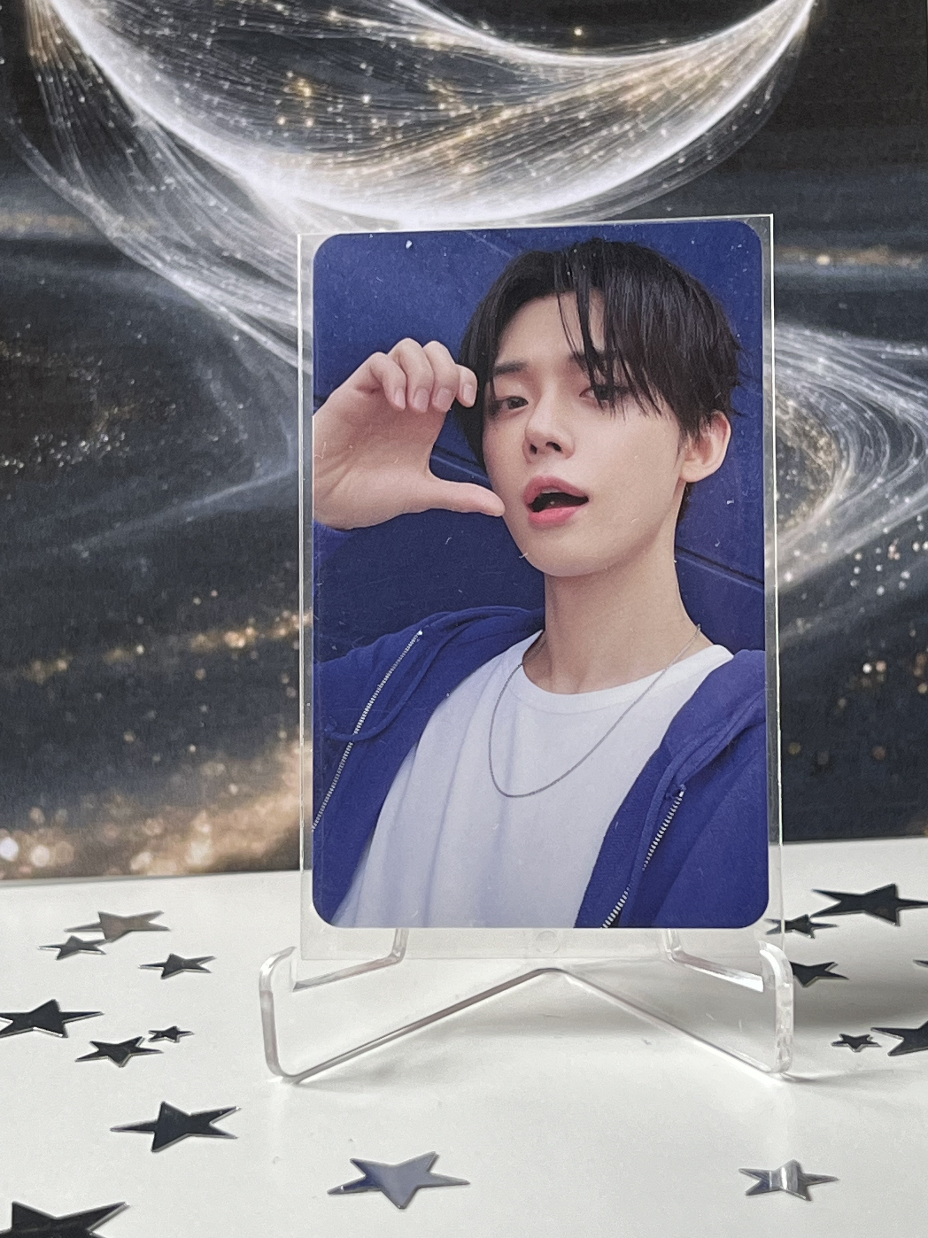 TOMORROW X TOGETHERofficial photocard - Yeonjun (for MOA)