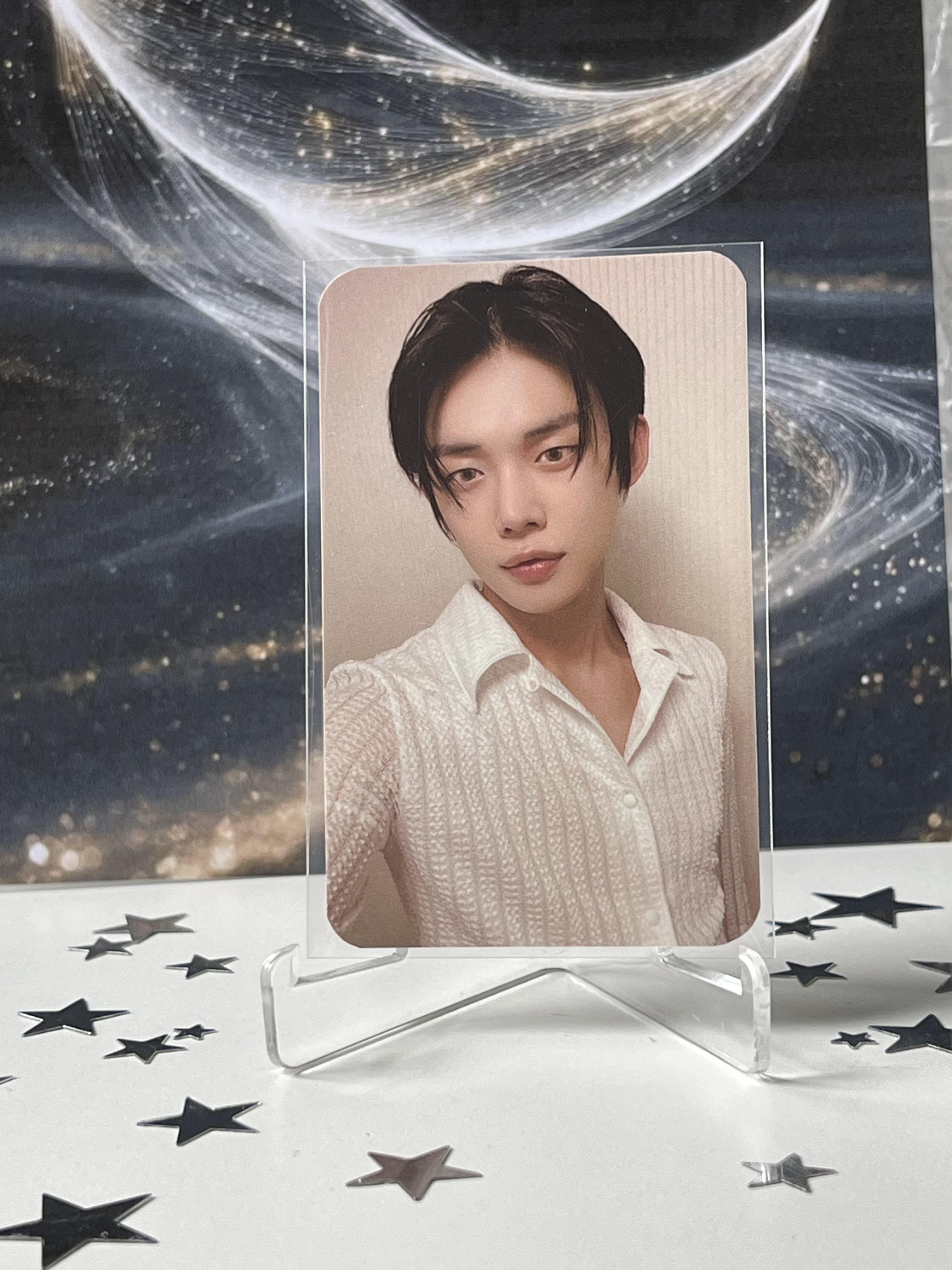 TOMORROW X TOGETHERofficial photocard - Yeonjun (for MOA)