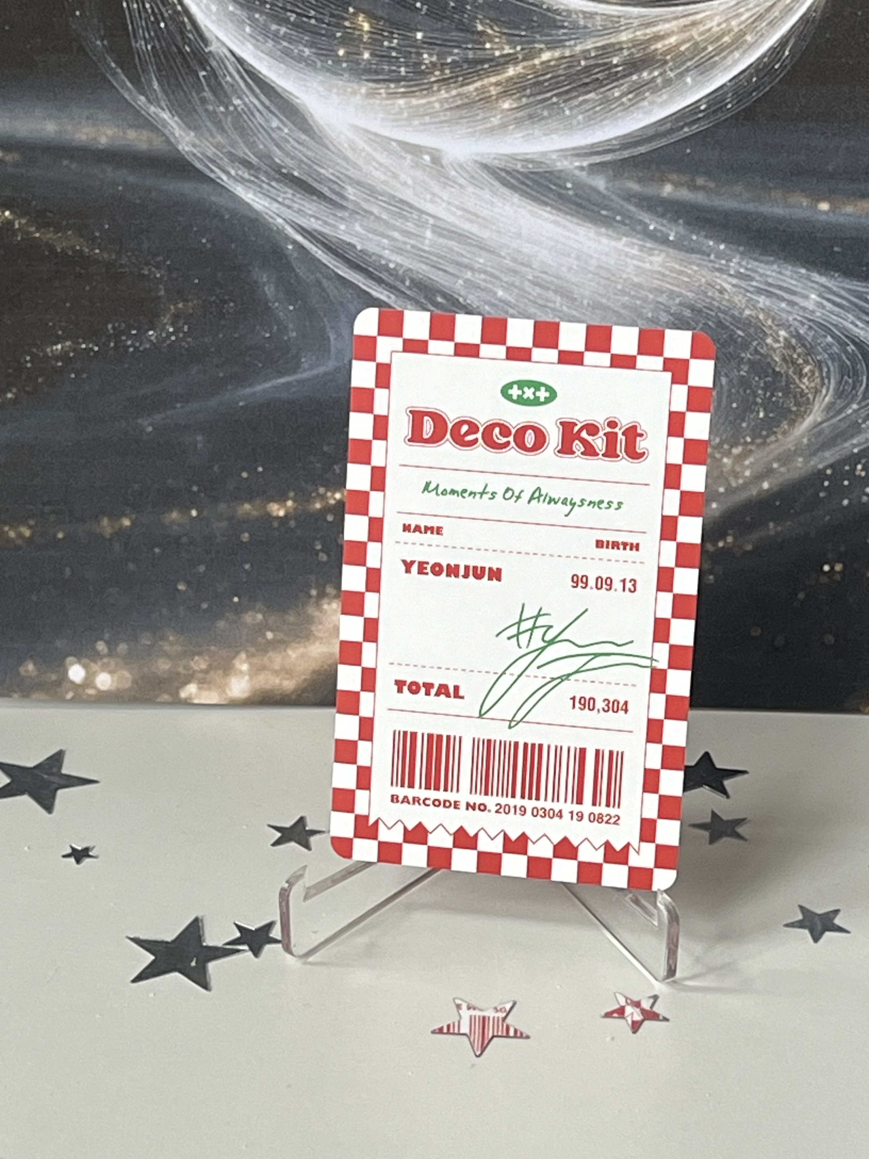 TOMORROW X TOGETHERofficial photocard - Yeonjun (for MOA)