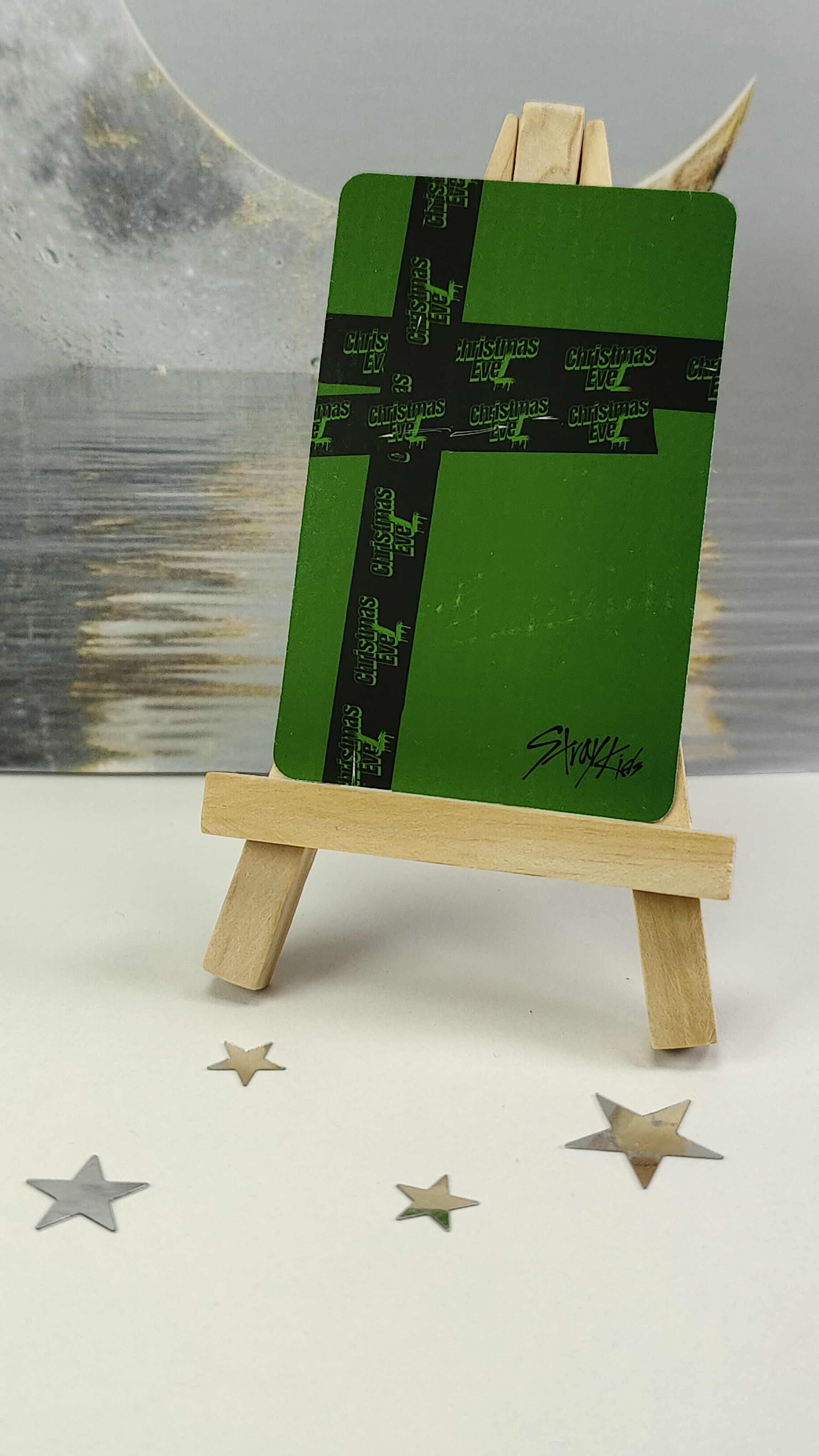 Stray Kids official photocard - Lee Know