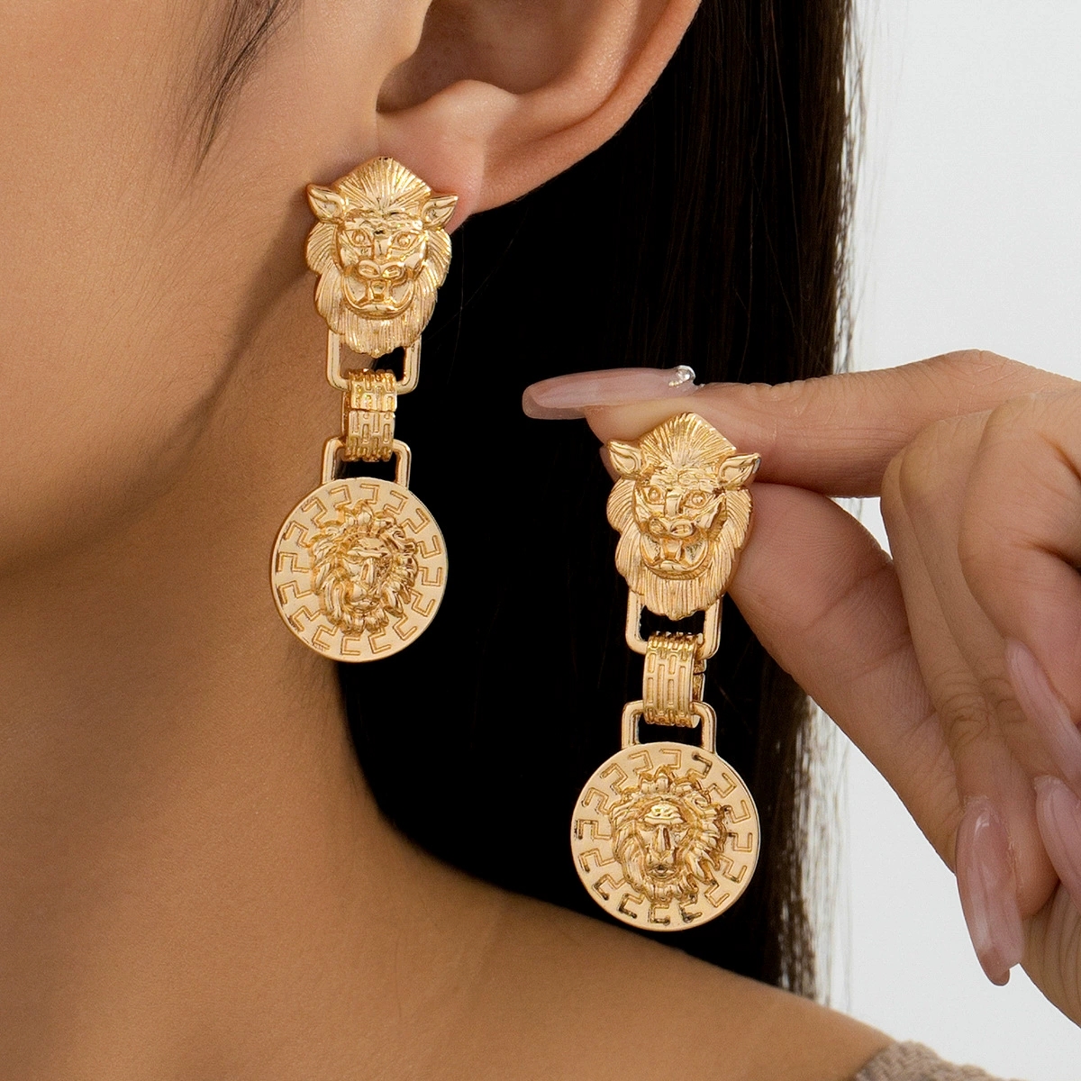 Metal Lion Head Relief Earrings
