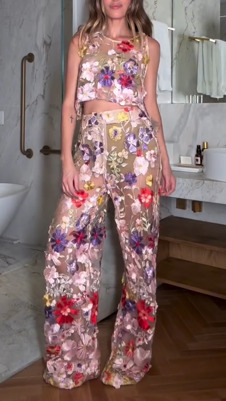 Womens Round Neck Sleeveless Floral Print Perspective Casual Suit