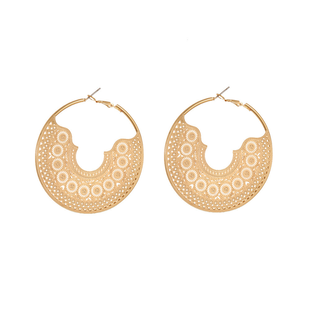 Large Round Openwork C-Shaped Earrings for Women with Distinctive Style