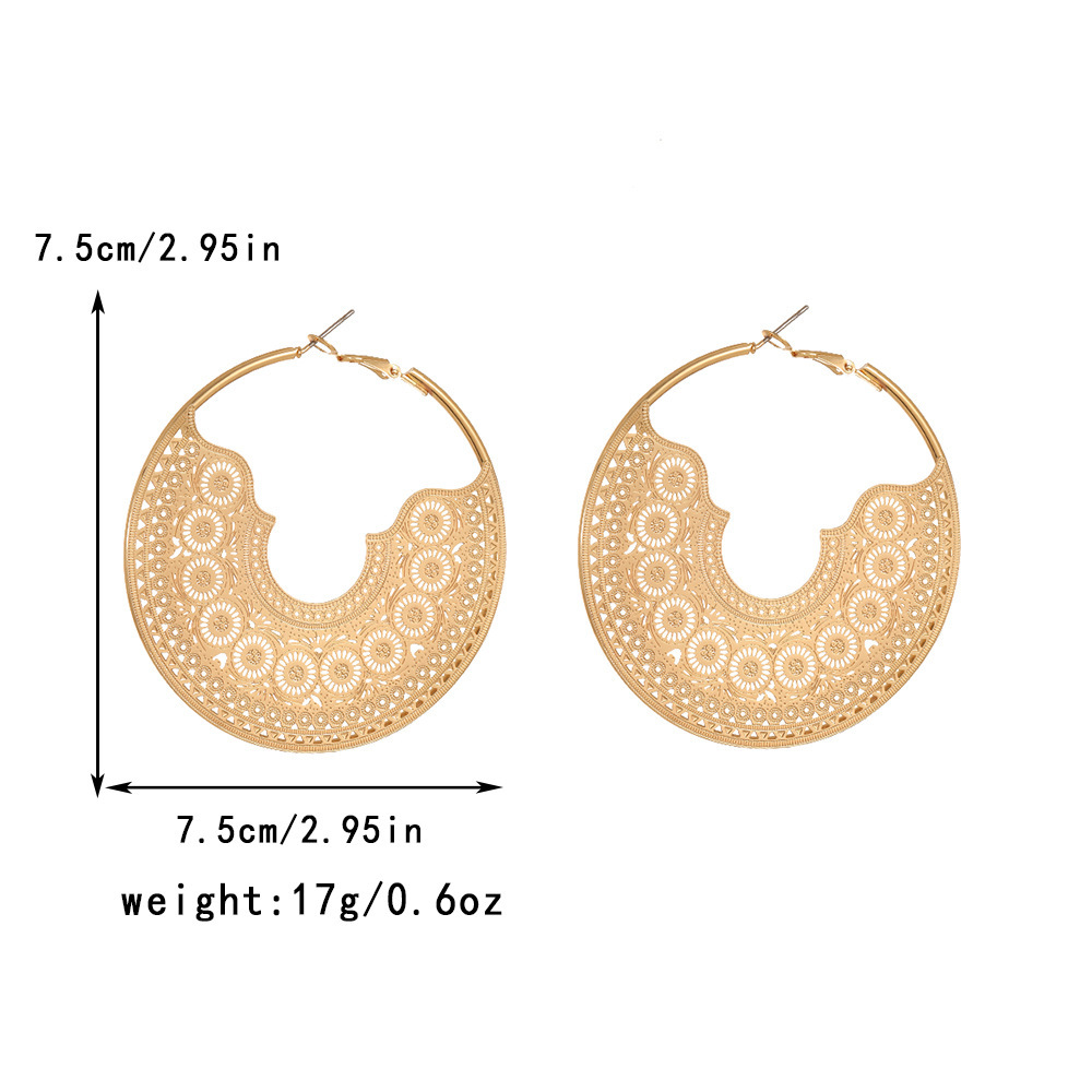 Large Round Openwork C-Shaped Earrings for Women with Distinctive Style