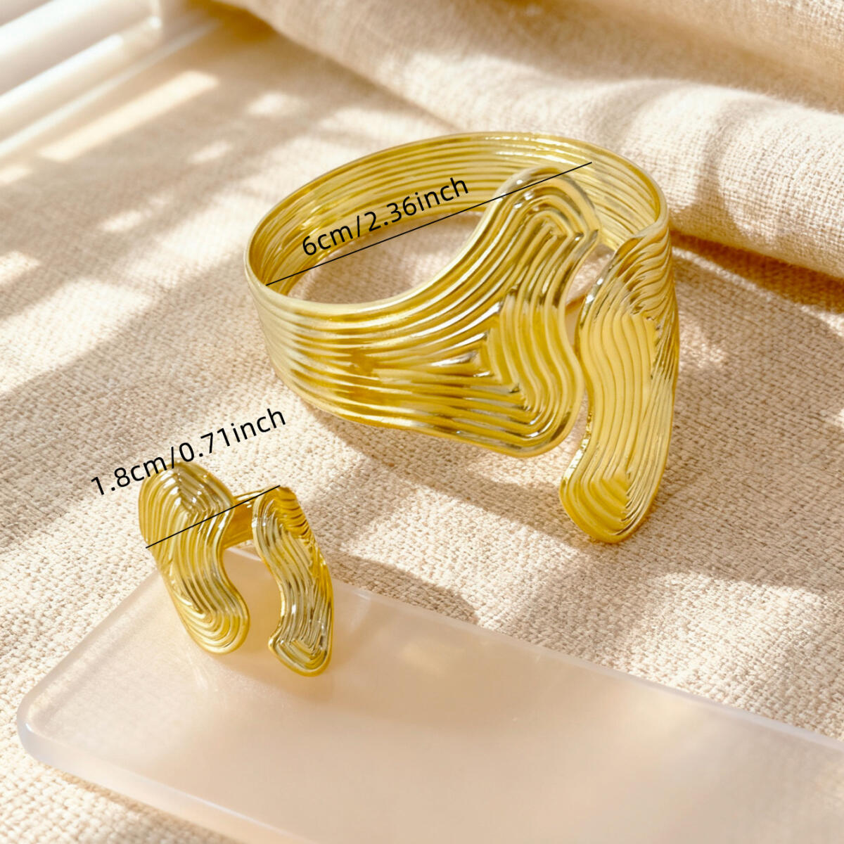 Retro-style Irregular Curved Smooth Lines Bracelet and Ring Set
