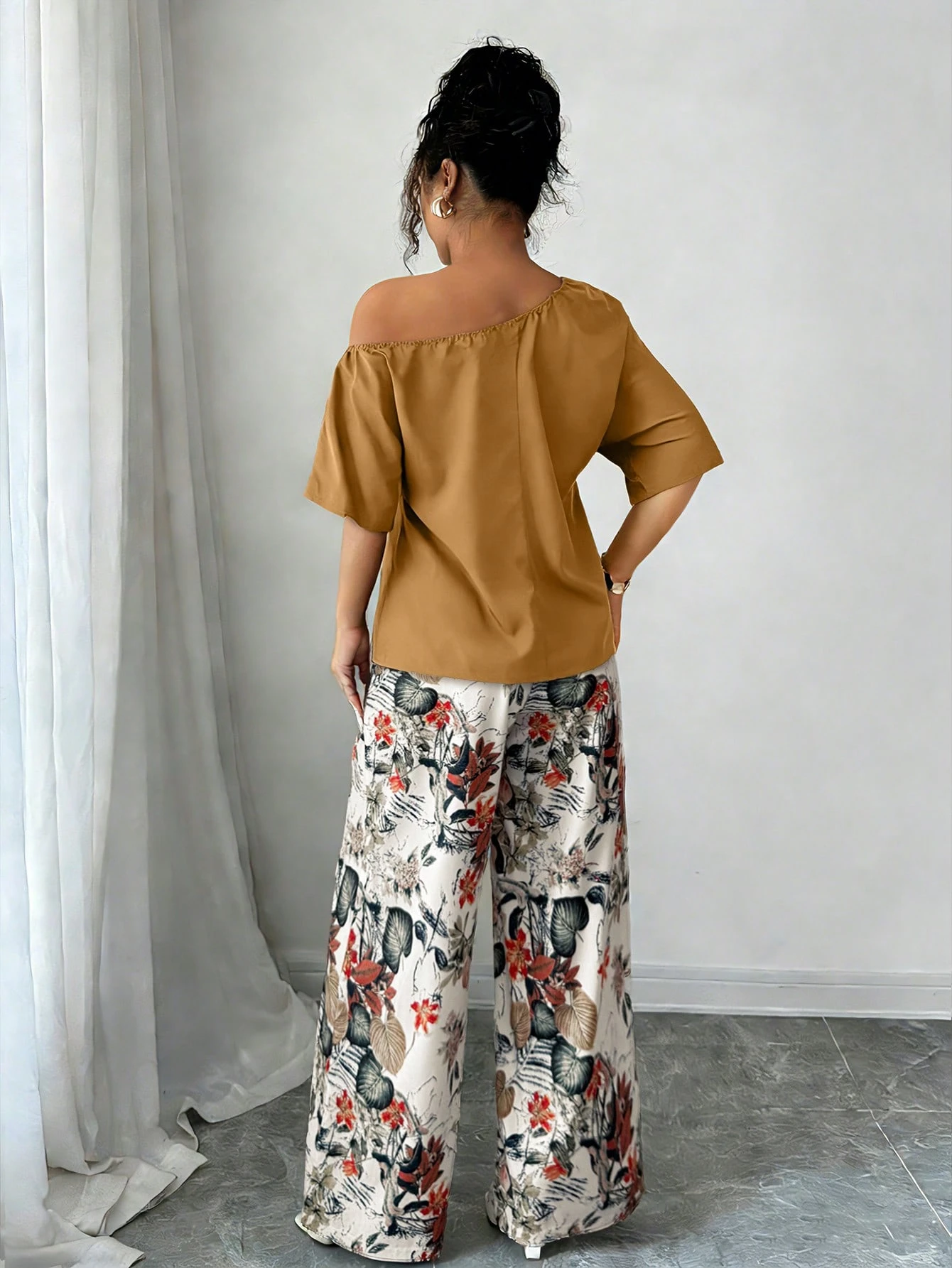 Women Summer Casual Solid Color Asymmetrical Shoulder Top And Floral Print Pants Set