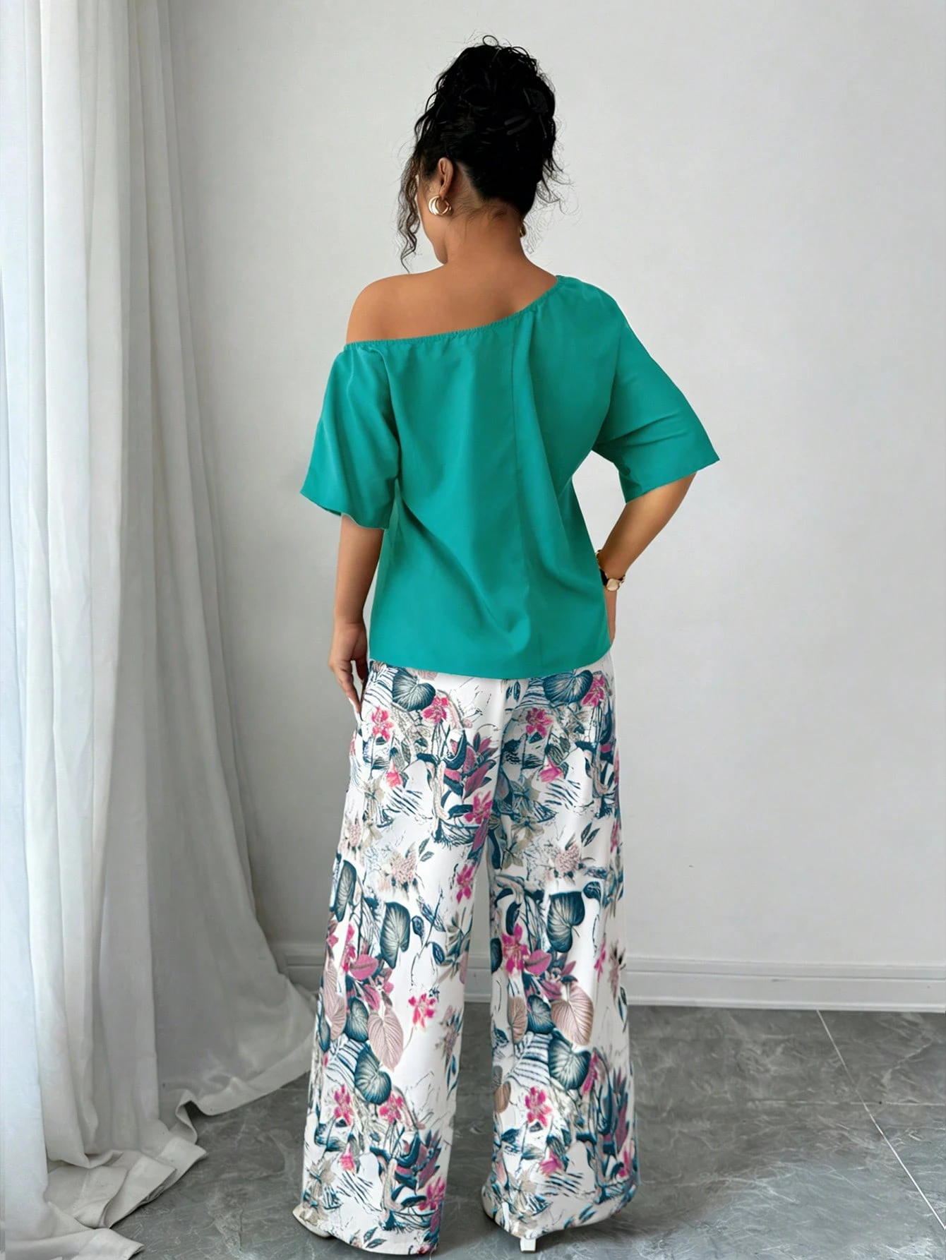 Women Summer Casual Solid Color Asymmetrical Shoulder Top And Floral Print Pants Set