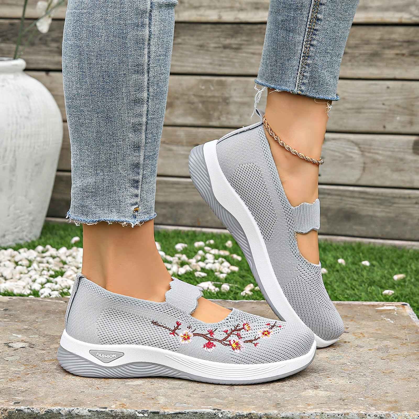 Women's comfortable breathable knitted sneakers