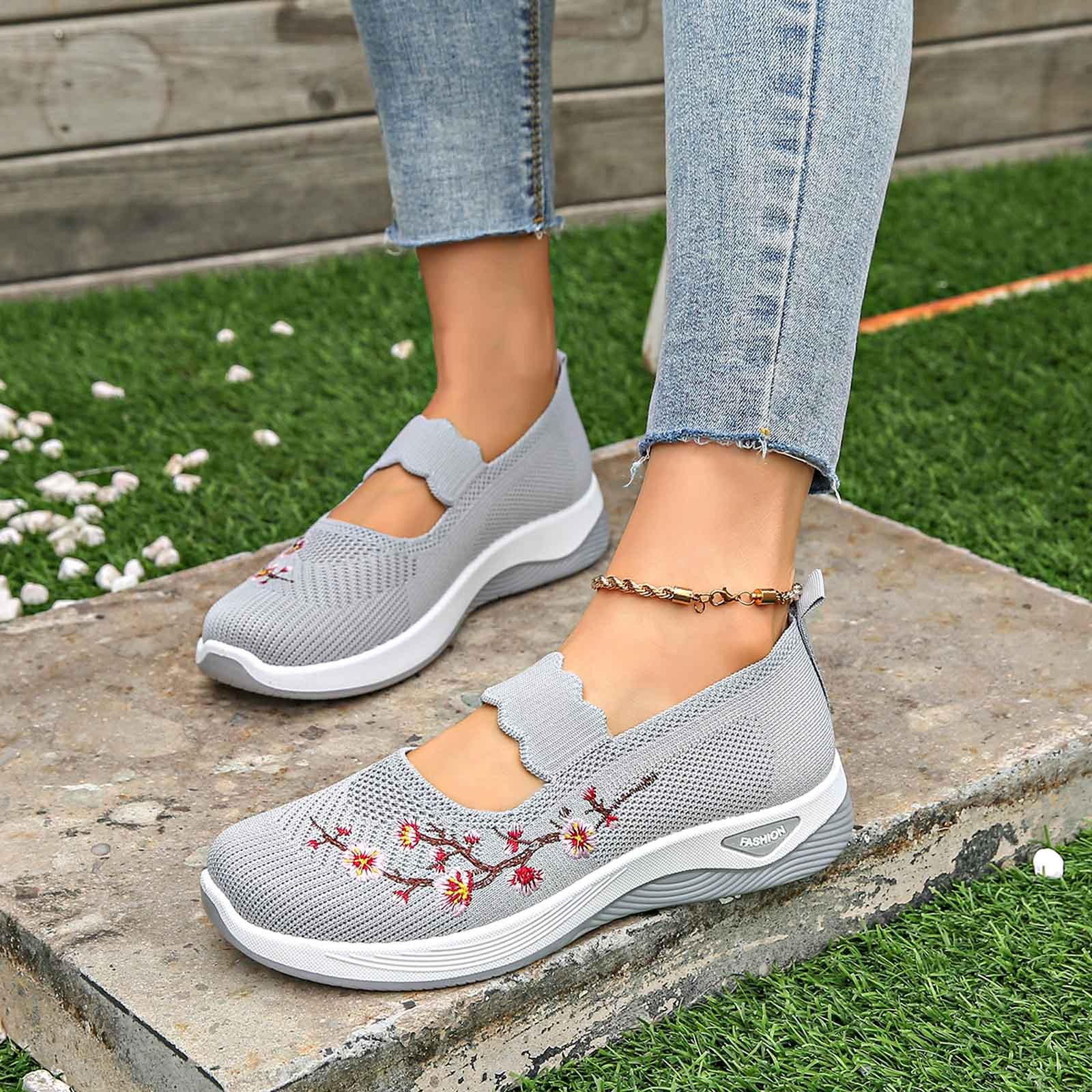 Women's comfortable breathable knitted sneakers
