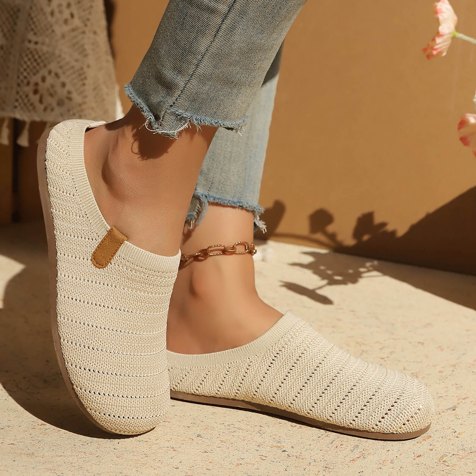 Hurxie Women Clogs Knit Slip On Mules Work Shoes with Arch Support Slippers Round Toe Slides Comfortable Flats Coffee 36