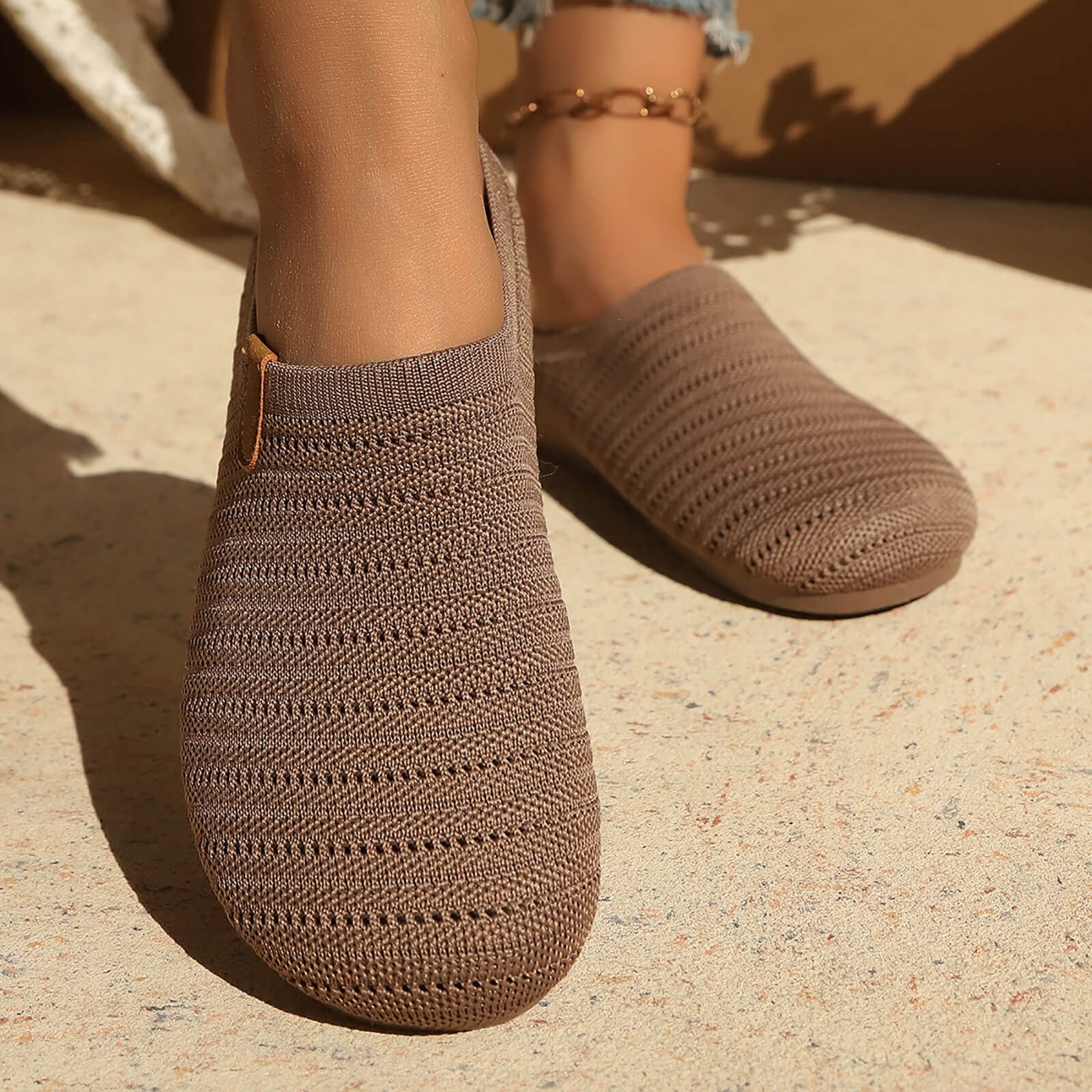 Hurxie Women Clogs Knit Slip On Mules Work Shoes with Arch Support Slippers Round Toe Slides Comfortable Flats Coffee 36