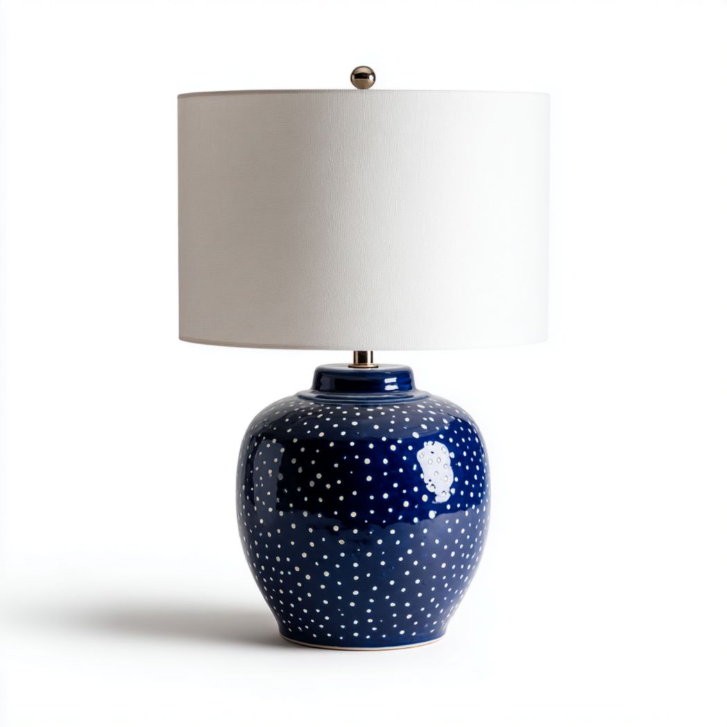 Lampe de table en céramique bleue à motifs avec abat-jour textile cylindrique-Gain Furniture