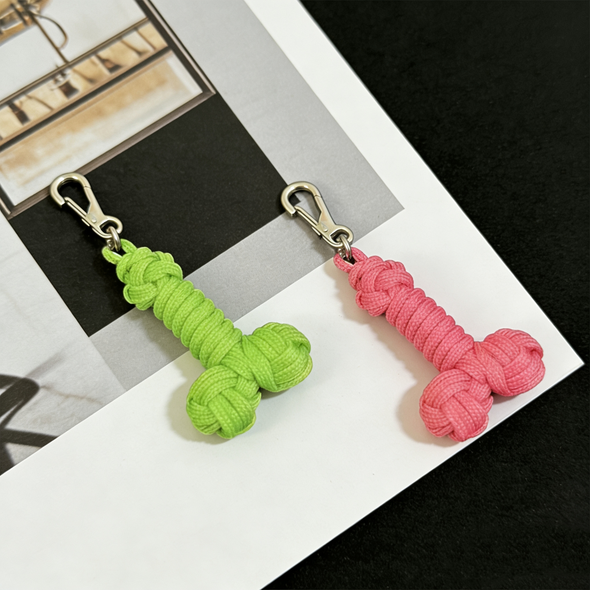 Handmade Paracord Lanyard: Tactical Survival Zipper Pull