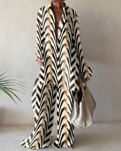 Loose Long-Sleeve Top and Straight-Leg Pants Two-Piece Set with Trendy Print for Travel and Vacation