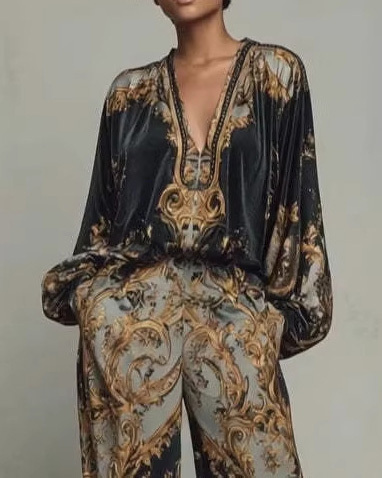 V-Neck Loose-Fitting Printed Two-Piece Set