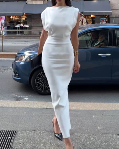 Elegant Sleeveless Solid Color Dress